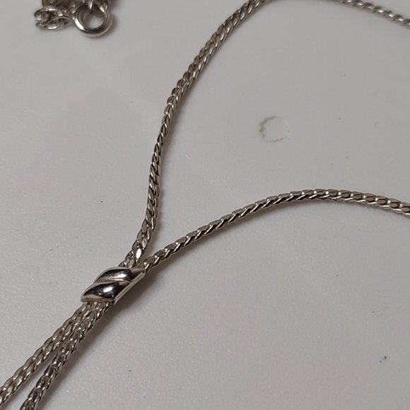 Pretty 21 Inch Calla Lily Necklace - Picture 6 of 9